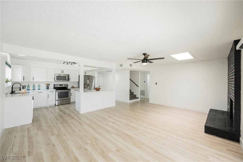 716 Vincent, Las Vegas, NV 89145