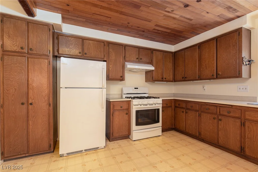 2157 McCoig, Las Vegas, NV 89119