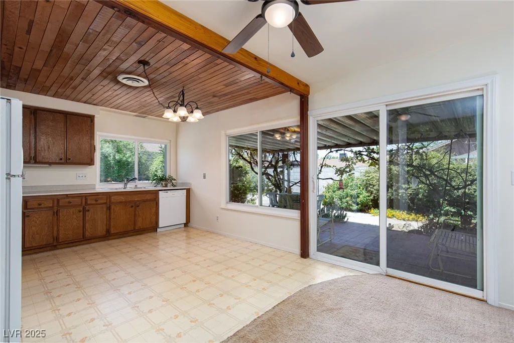 2157 McCoig, Las Vegas, NV 89119