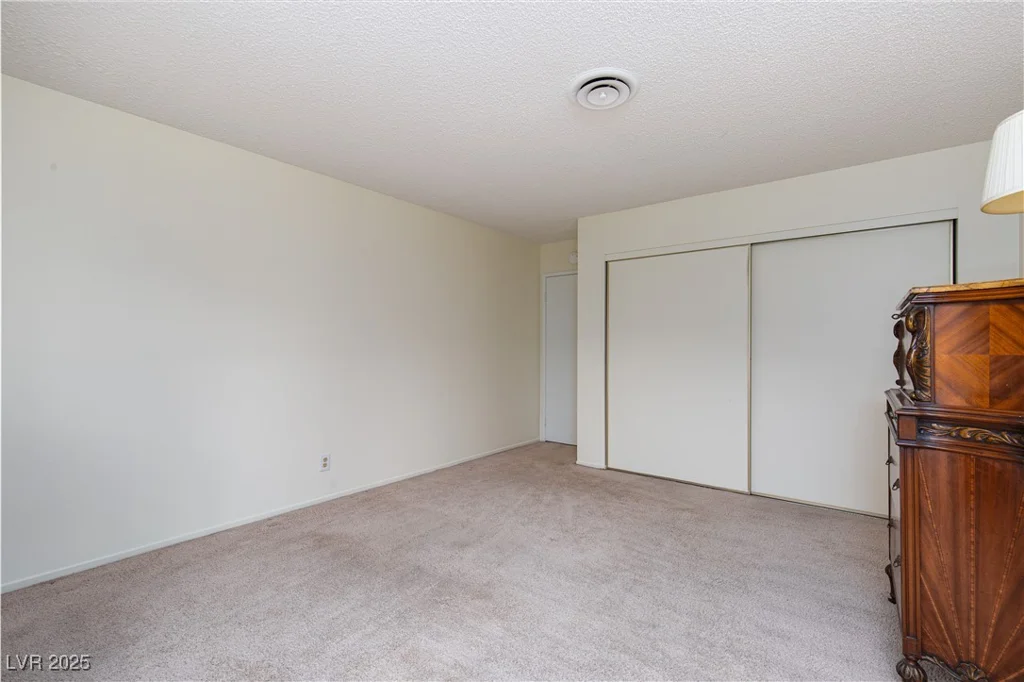 2157 McCoig, Las Vegas, NV 89119