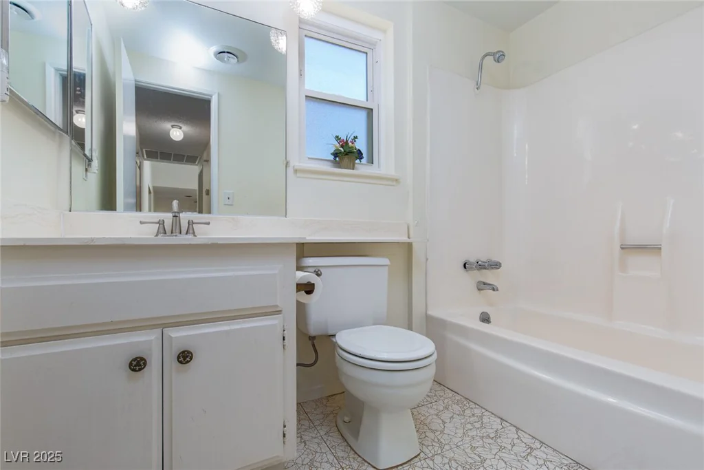 2157 McCoig, Las Vegas, NV 89119
