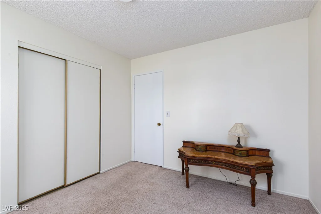 2157 McCoig, Las Vegas, NV 89119