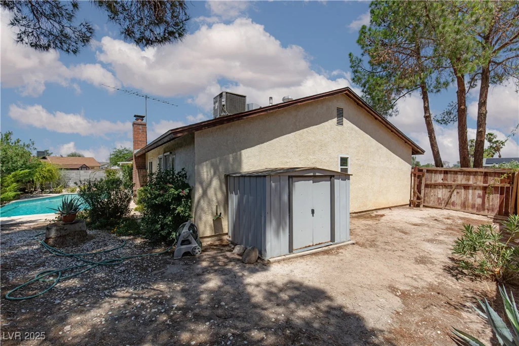 2157 McCoig, Las Vegas, NV 89119