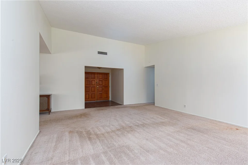 2157 McCoig, Las Vegas, NV 89119