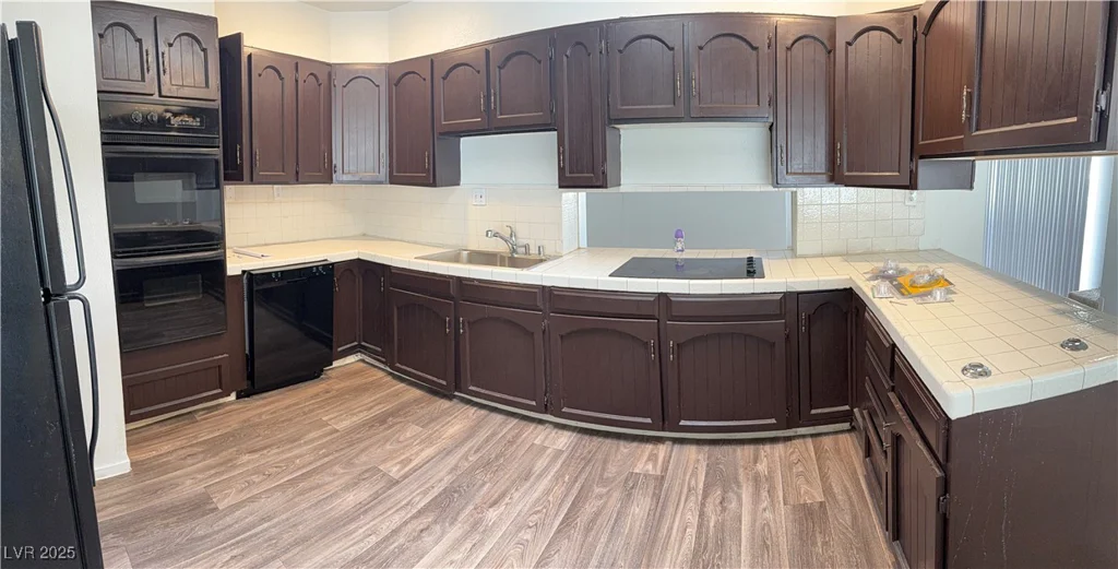 913 Bonita, Las Vegas, NV 89104