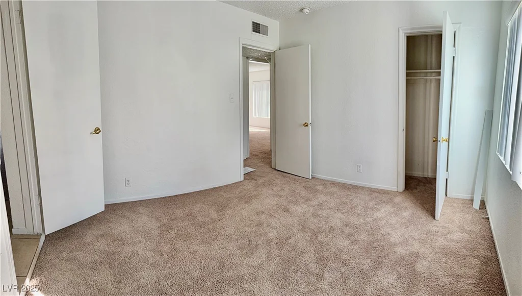 913 Bonita, Las Vegas, NV 89104
