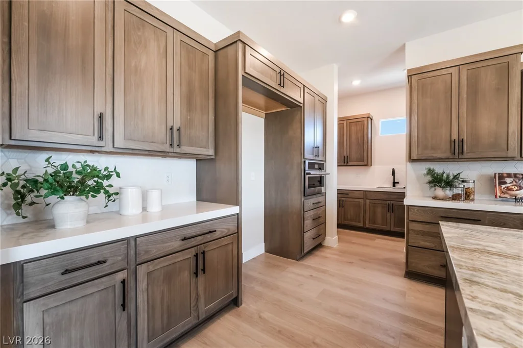 9261 Fountain Creek, Las Vegas, NV 89139