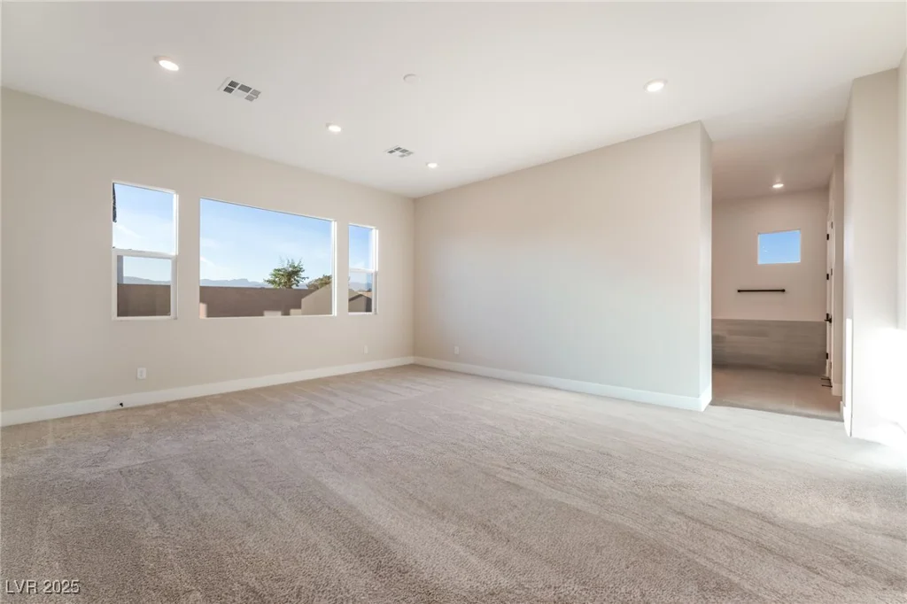 9261 Fountain Creek, Las Vegas, NV 89139