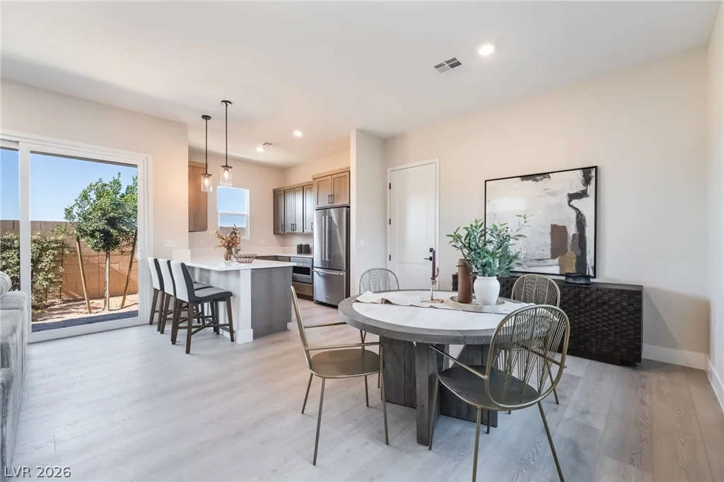 9261 Fountain Creek, Las Vegas, NV 89139
