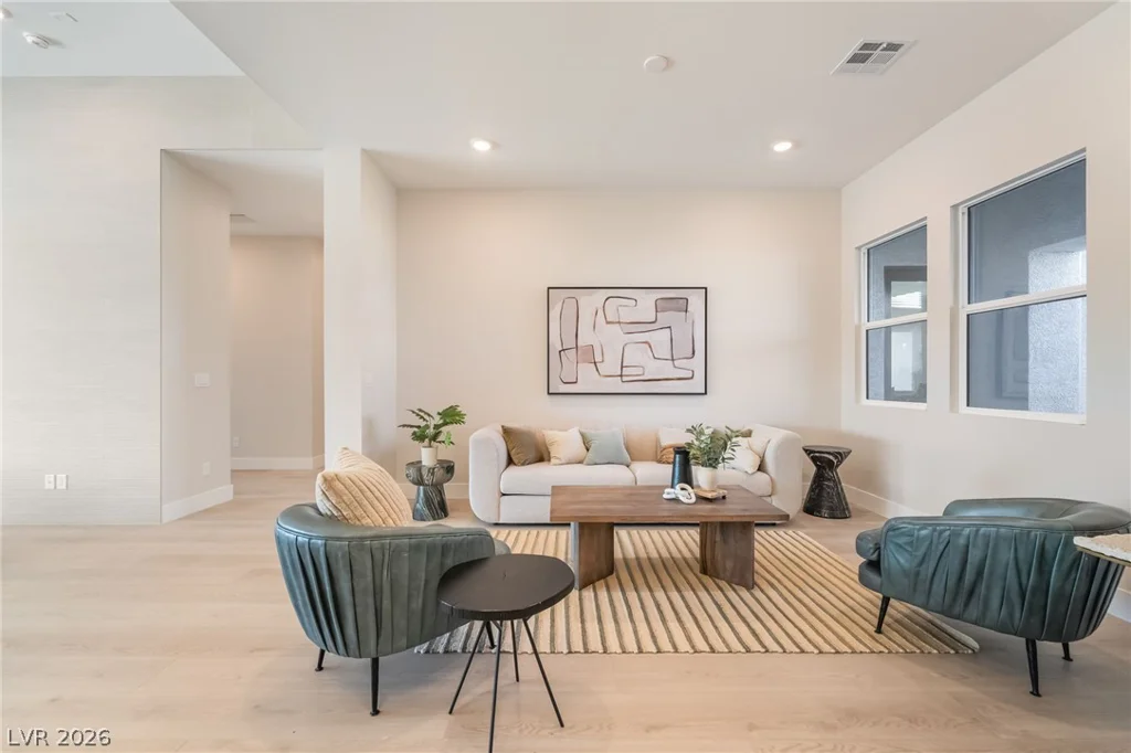 9261 Fountain Creek, Las Vegas, NV 89139