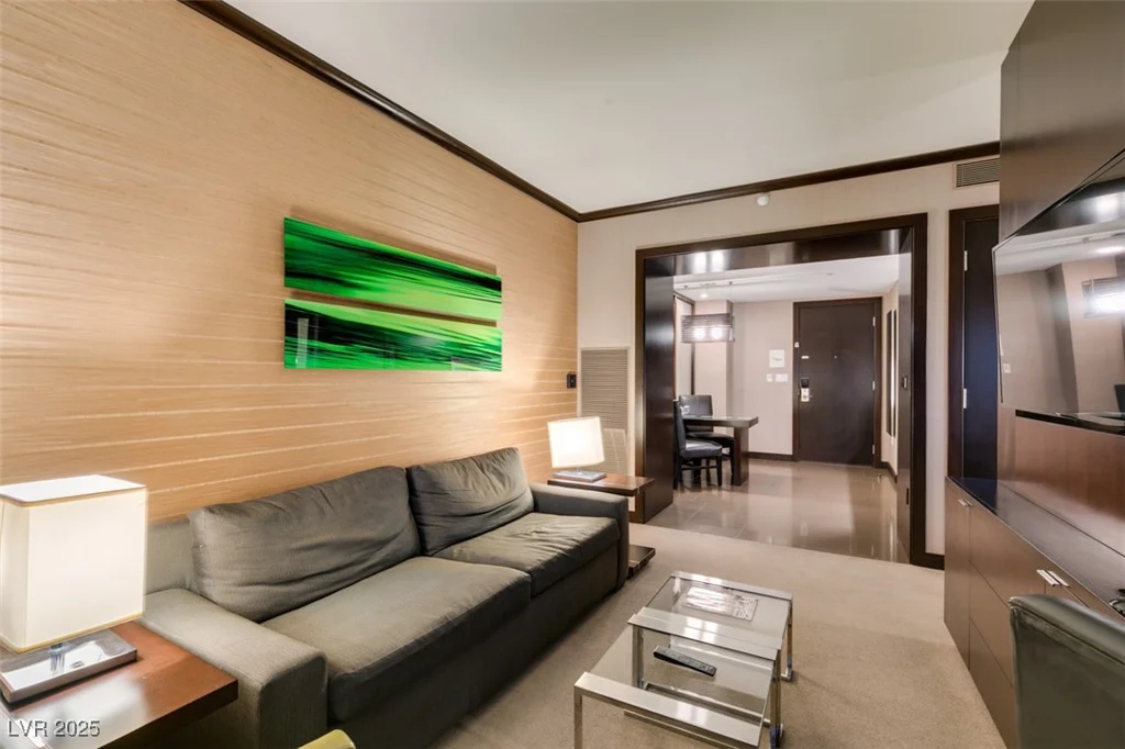 2600 HARMON, Las Vegas, NV 89109