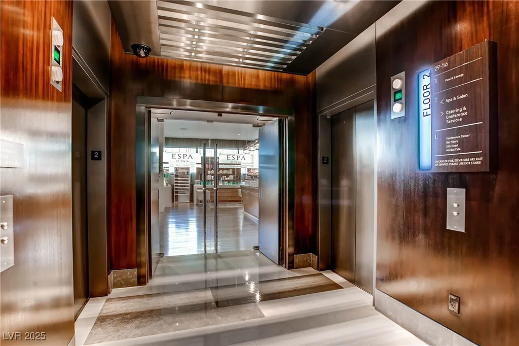 2600 HARMON, Las Vegas, NV 89109