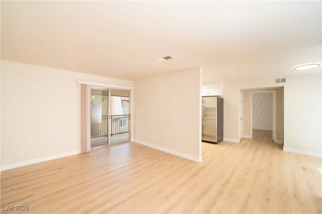 5339 Indian River, Las Vegas, NV 89103