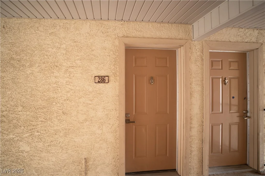 5339 Indian River, Las Vegas, NV 89103