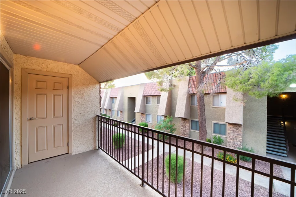 5339 Indian River, Las Vegas, NV 89103