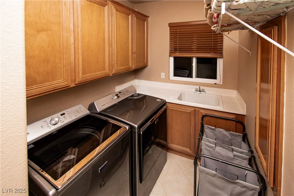 1017 Fairbury, Henderson, NV 89052