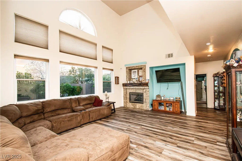 1017 Fairbury, Henderson, NV 89052