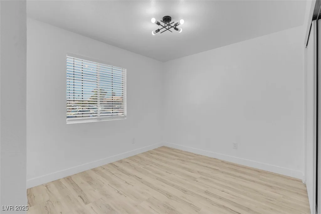 2832 Sing Song, Las Vegas, NV 89106