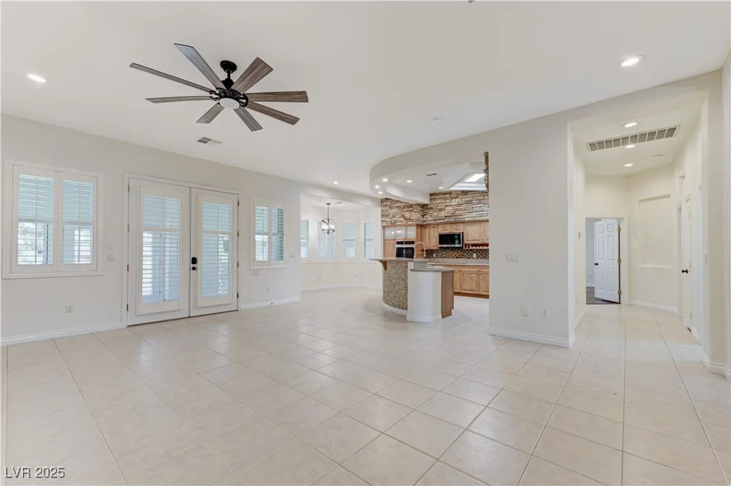 3365 Badura, Las Vegas, NV 89118