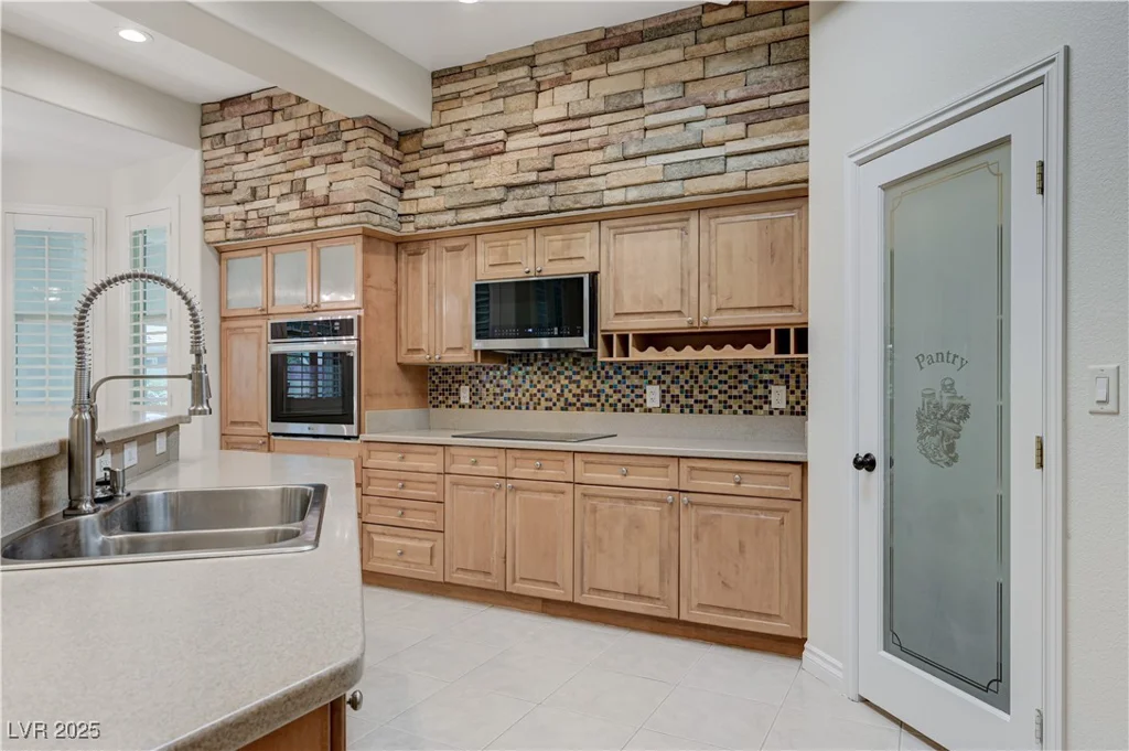 3365 Badura, Las Vegas, NV 89118
