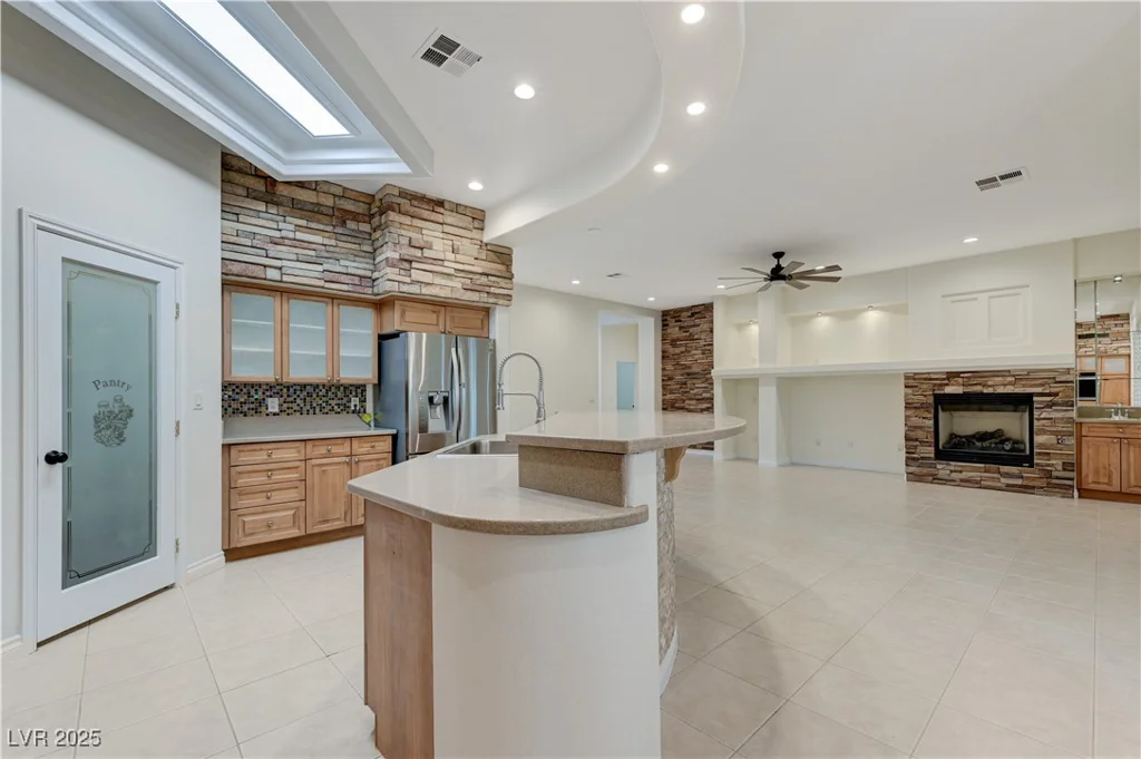 3365 Badura, Las Vegas, NV 89118