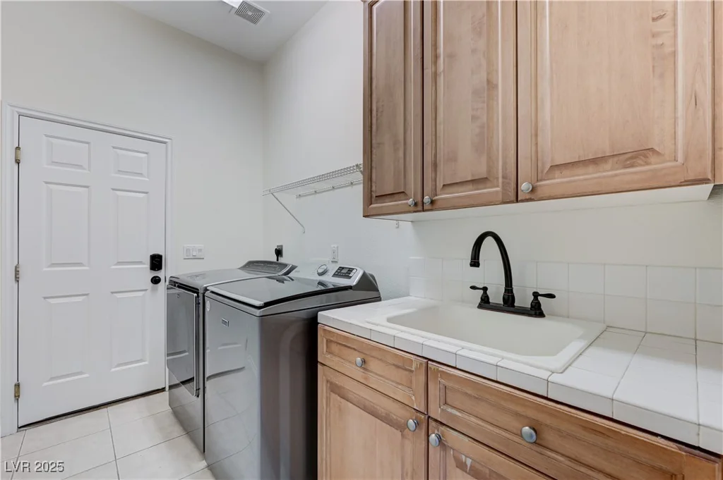 3365 Badura, Las Vegas, NV 89118