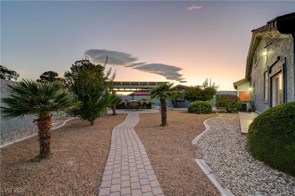 3365 Badura, Las Vegas, NV 89118