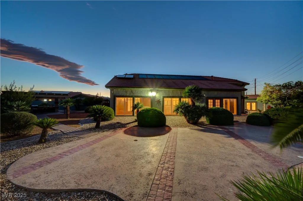 3365 Badura, Las Vegas, NV 89118