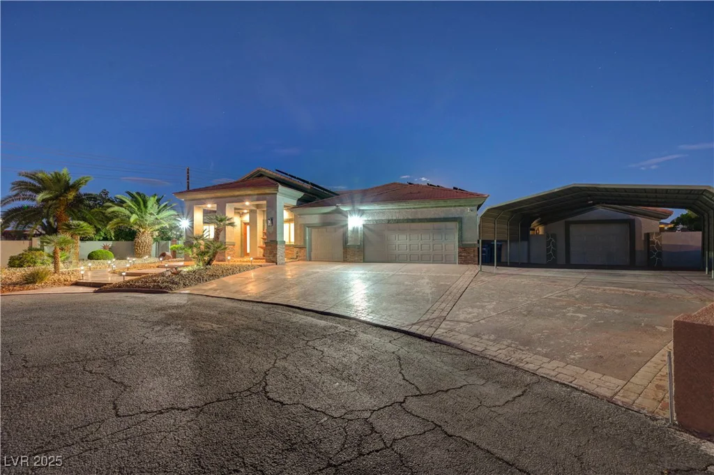3365 Badura, Las Vegas, NV 89118