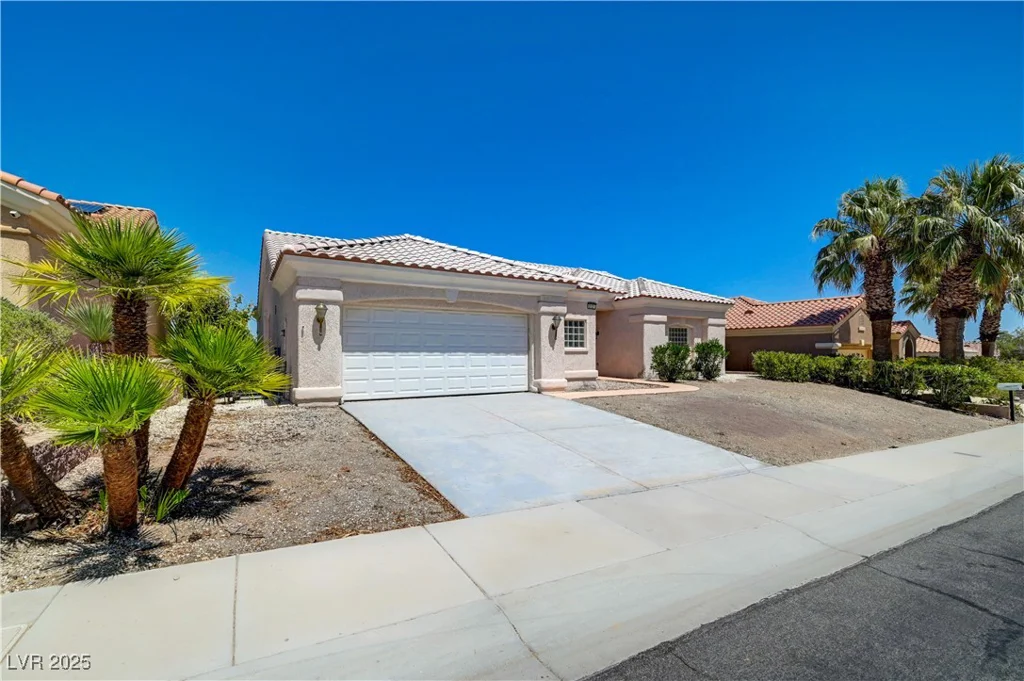 2124 Bay Tree, Las Vegas, NV 89134