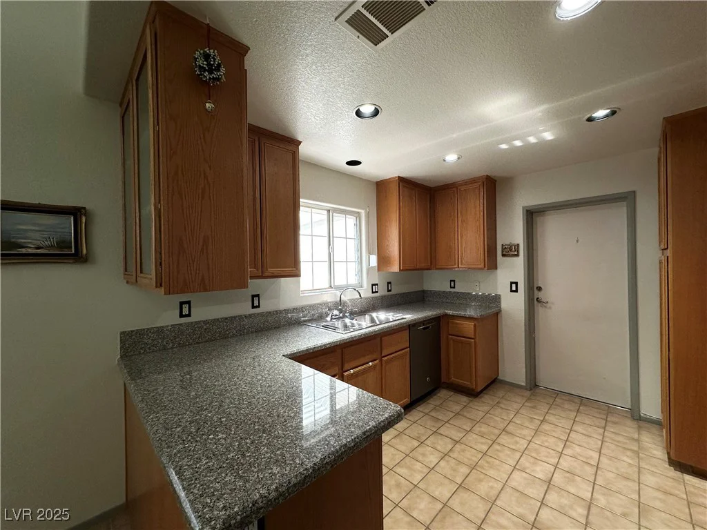 5449 Bugle, Las Vegas, NV 89108