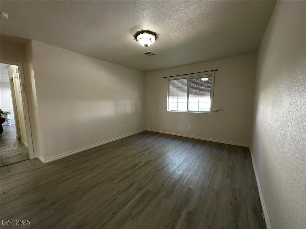 5449 Bugle, Las Vegas, NV 89108