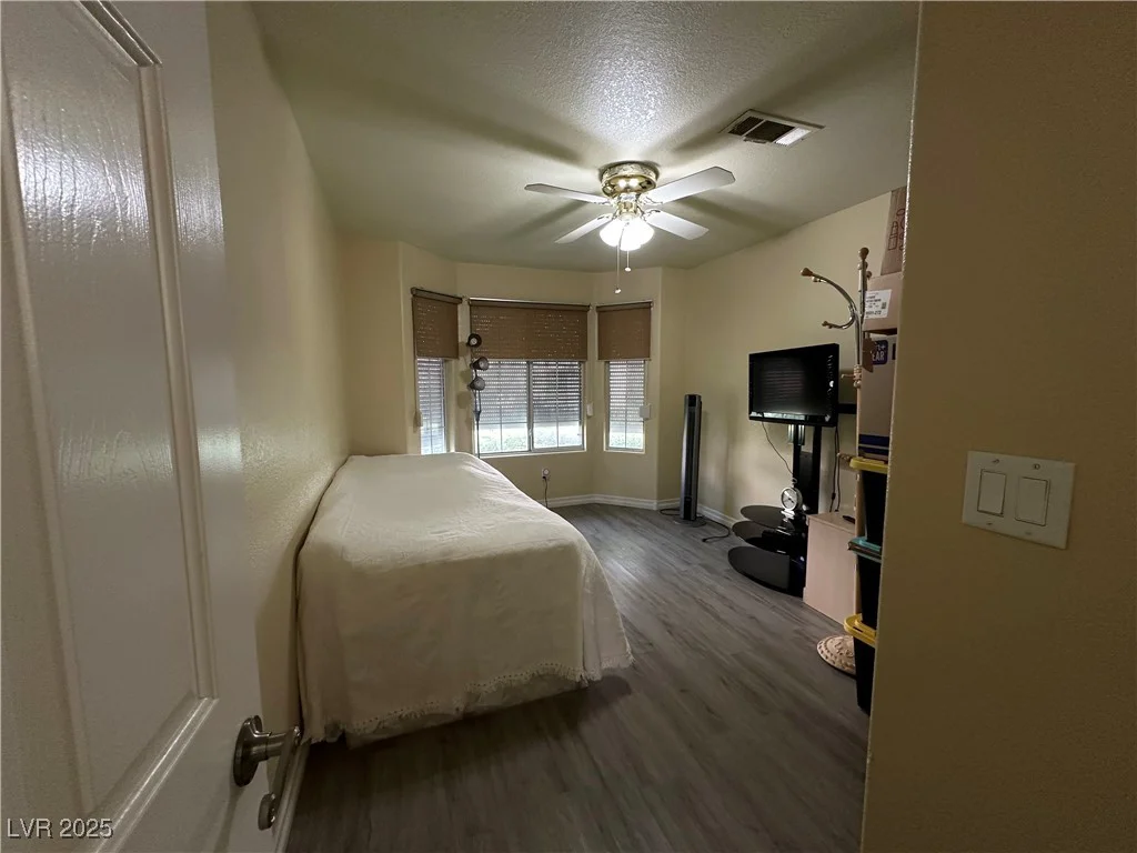 5449 Bugle, Las Vegas, NV 89108