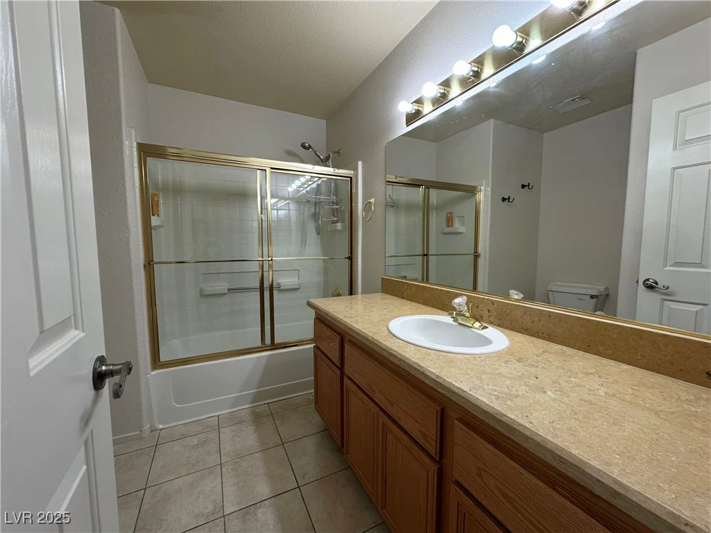 5449 Bugle, Las Vegas, NV 89108