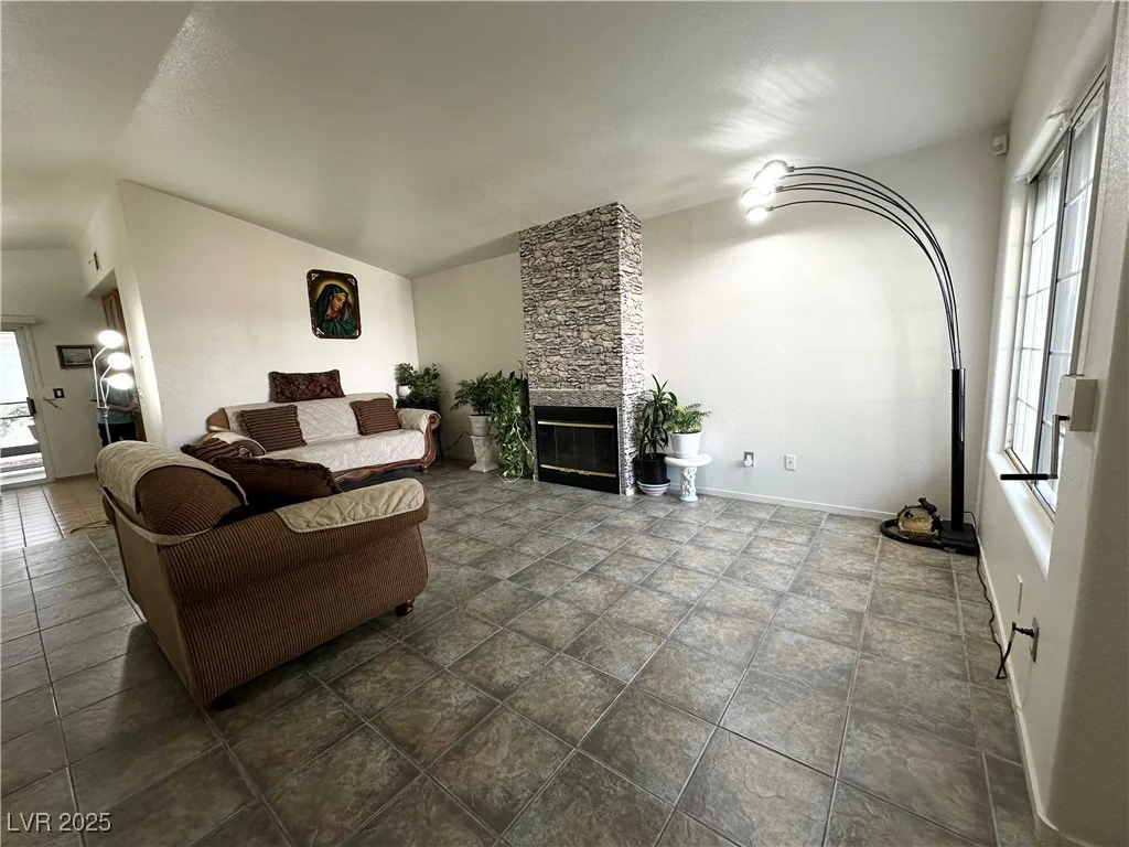 5449 Bugle, Las Vegas, NV 89108