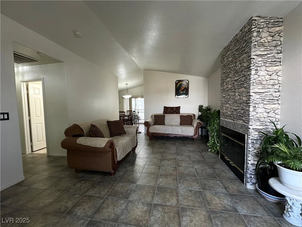 5449 Bugle, Las Vegas, NV 89108