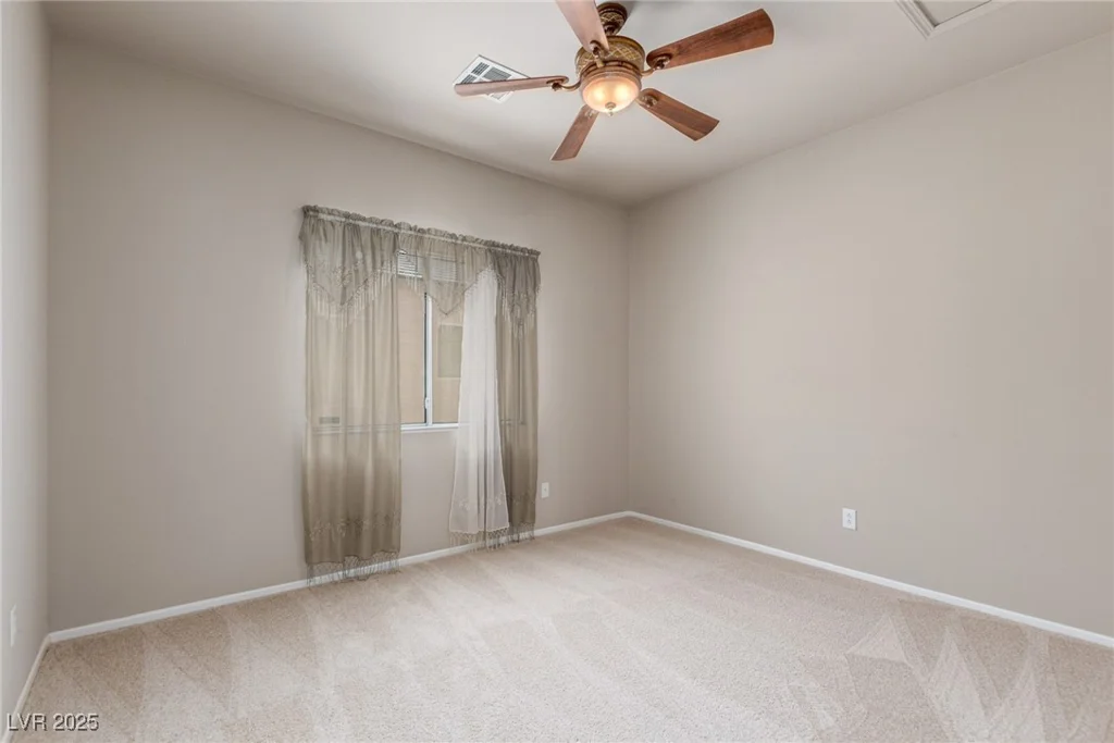 8266 Lincoln Valley, Las Vegas, NV 89123