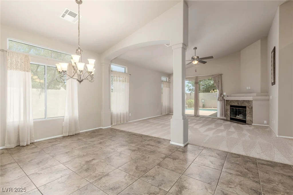 8266 Lincoln Valley, Las Vegas, NV 89123