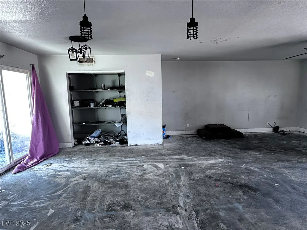 5305 Sugarfoot, Las Vegas, NV 89107