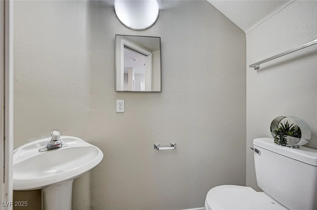 3950 Sandhill, Las Vegas, NV 89121