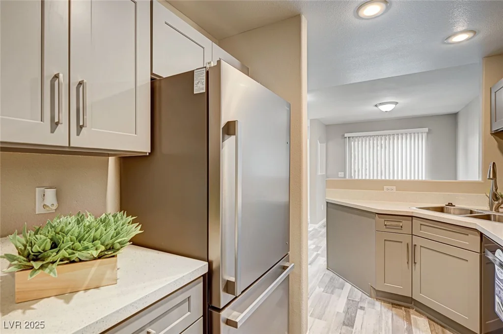 3950 Sandhill, Las Vegas, NV 89121