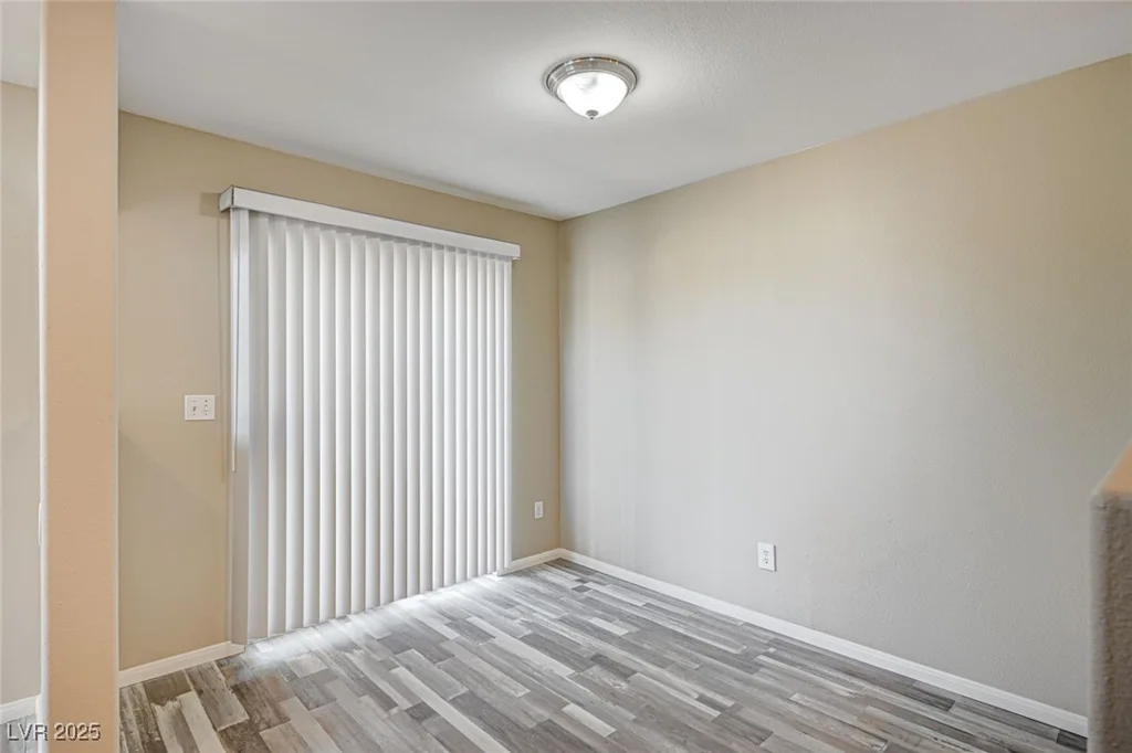 3950 Sandhill, Las Vegas, NV 89121
