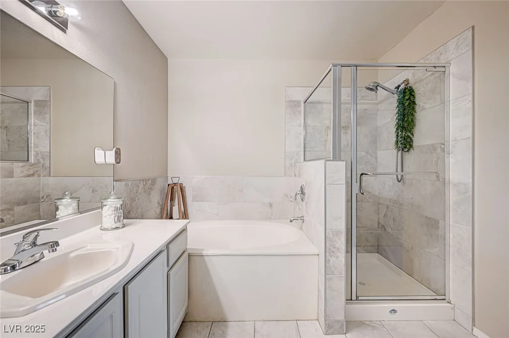 3950 Sandhill, Las Vegas, NV 89121