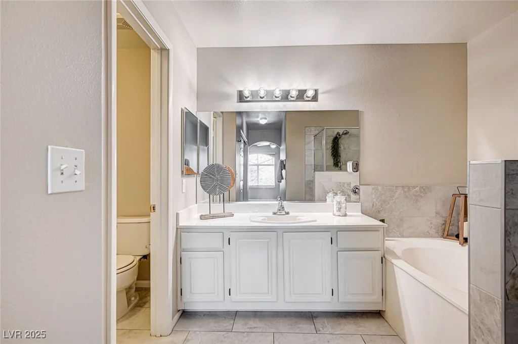3950 Sandhill, Las Vegas, NV 89121