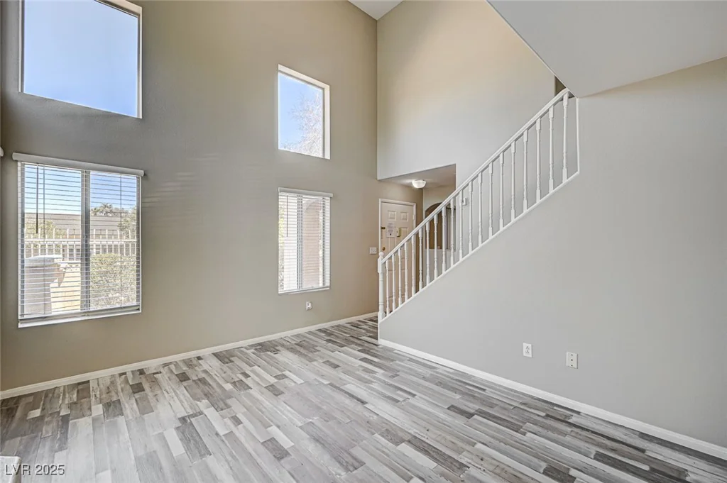 3950 Sandhill, Las Vegas, NV 89121