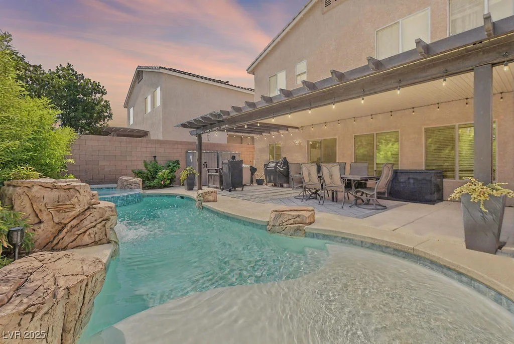 9325 Forest Meadows, Las Vegas, NV 89149