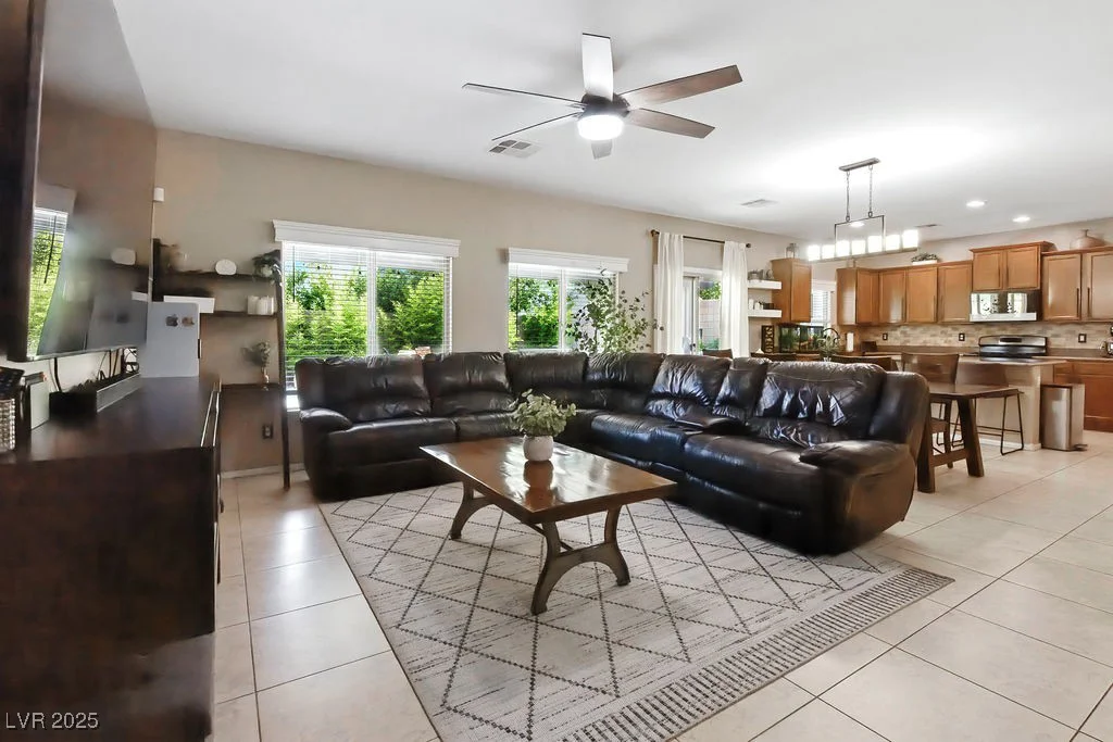 9325 Forest Meadows, Las Vegas, NV 89149