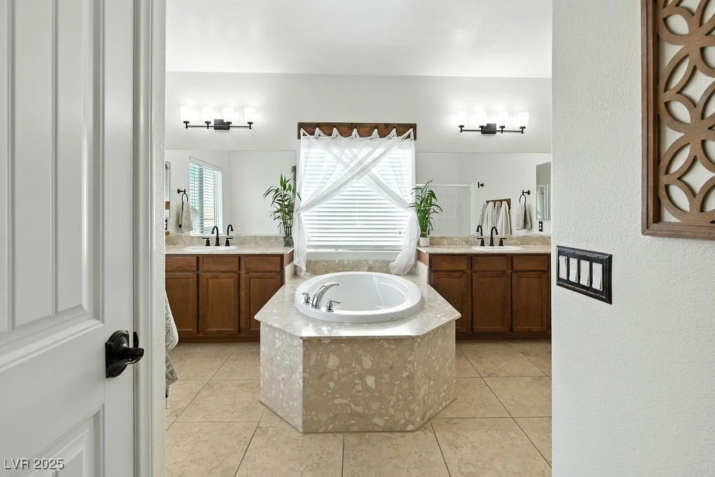 9325 Forest Meadows, Las Vegas, NV 89149