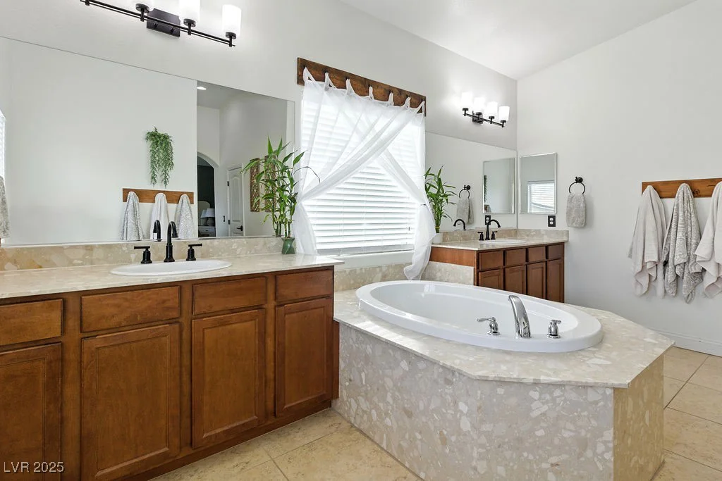 9325 Forest Meadows, Las Vegas, NV 89149