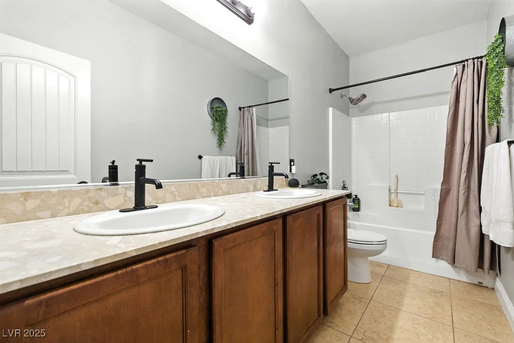 9325 Forest Meadows, Las Vegas, NV 89149